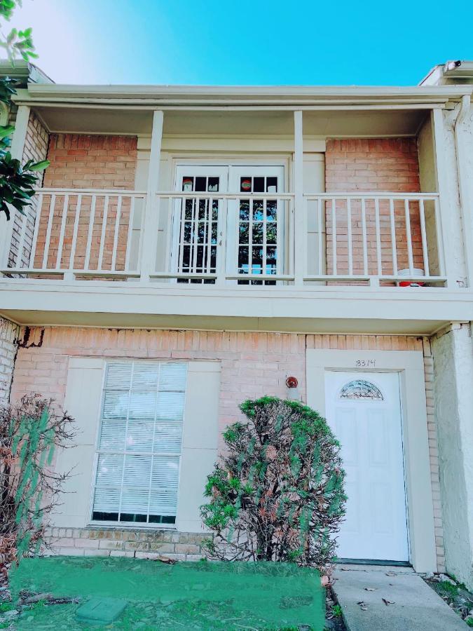 77072 New Remodeled Cute Townhome Sw ฮูสตัน ภายนอก รูปภาพ